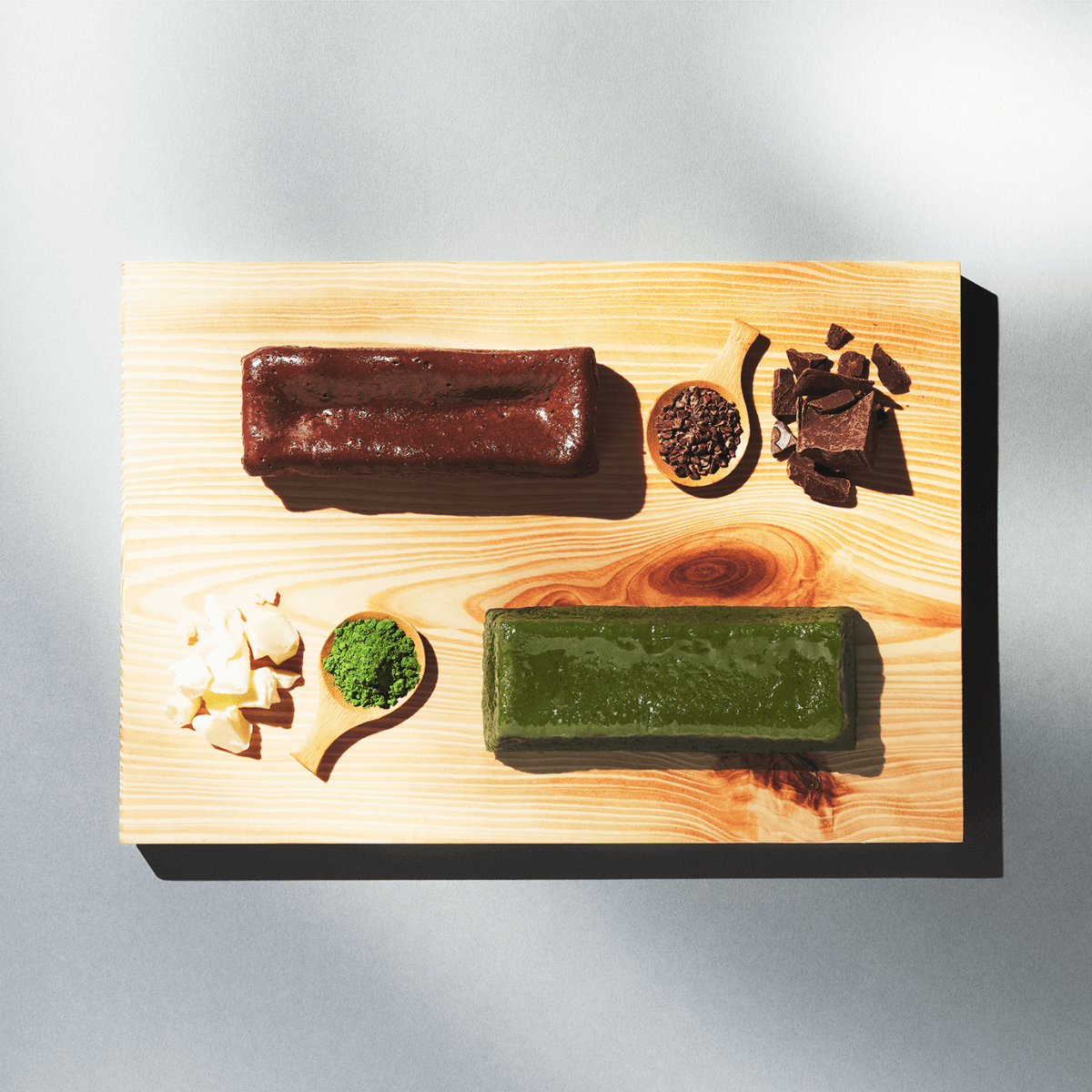 MAKUKURU GATEAU CHOCOLATE CRU（MAKUKURU生ガトーショコラ ダーク）